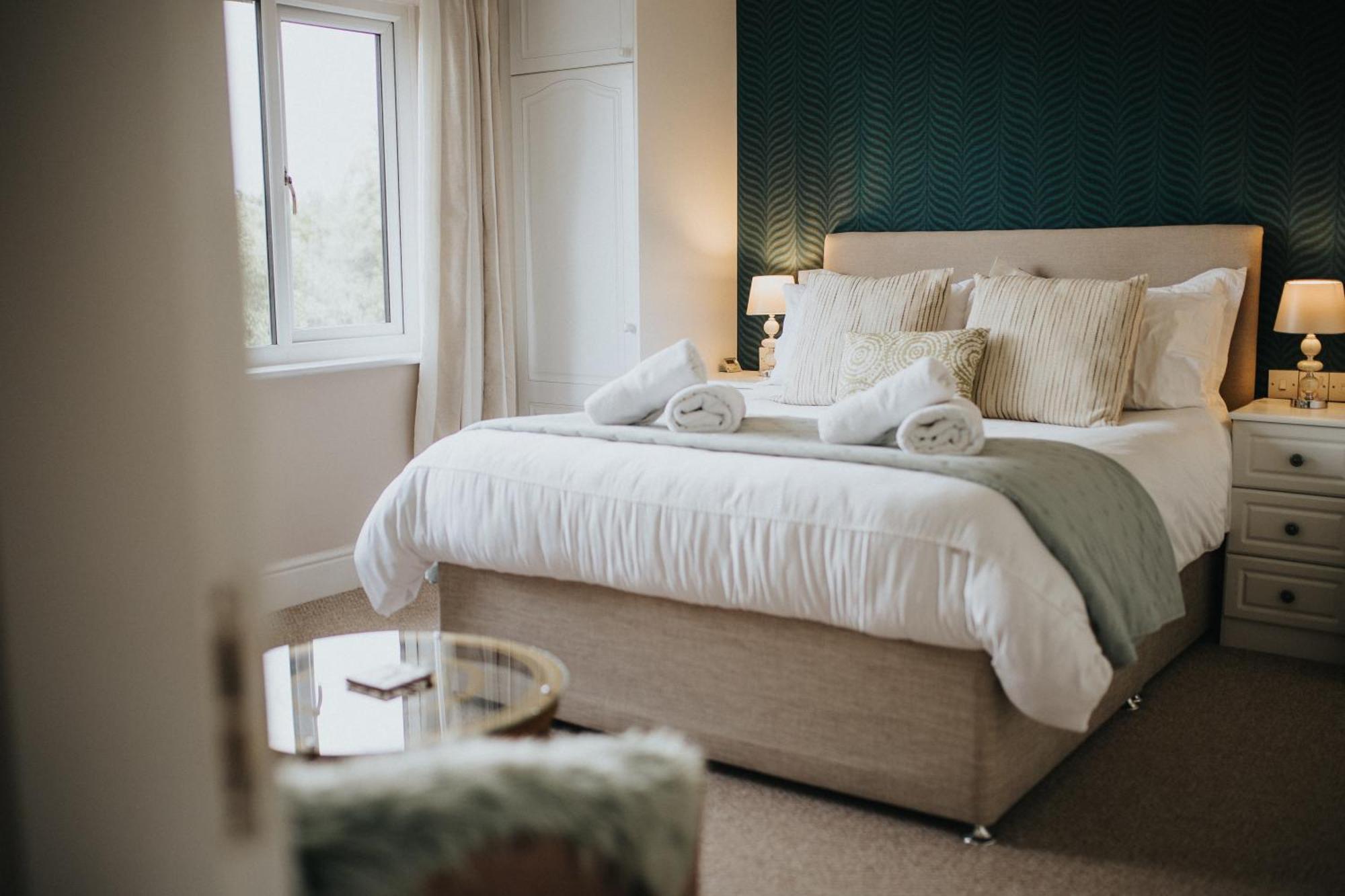 Ferlas Bed&Breakfast Penrhyndeudreath Exterior foto